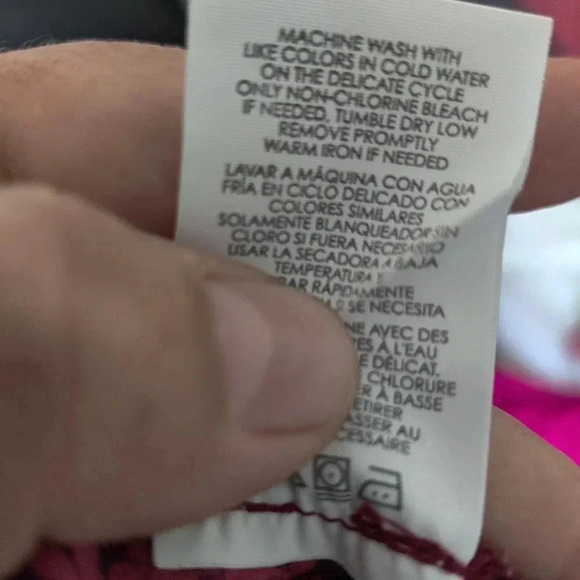 Cabi Overlay Sleeveless Blouse Retro Novelty Print Top Sz S Purple Pink - Picture 12 of 13